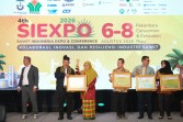 Komitmen Lindungi Petani Sawit, Bupati Siak Afni Zulkifli Raih Penghargaan SIEXPO 2026