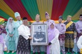 Bupati Afni Pimpin Langsung Kafilah Siak pada Pawai Ta'aruf MTQ ke-44 Riau di Kuansing