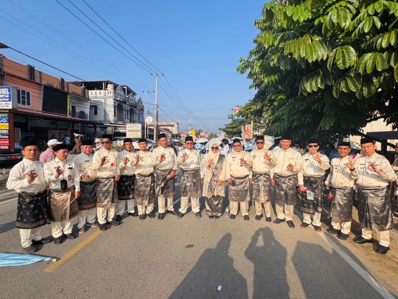 Dukung Kafilah di MTQ ke-44 Riau, Camat Bonai Darussalam Elfitren Saputra Pimpin Langsung Kehadiran Jajaran ke Kuansing