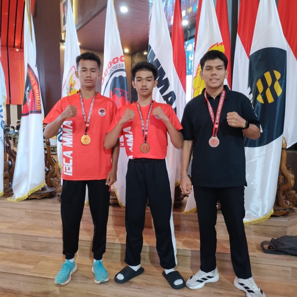 Atlet MMA Siak Sabet Dua Emas dan Satu Perak di Kejurnas Dankor Brimob Depok