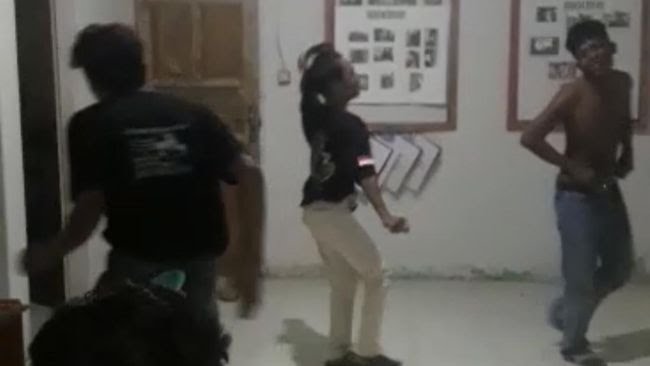 Oknum Kades Aniaya 2 Remaja di Kantor Desa Barebbo Bone Jadi Tersangka Agung Pramono - detikSulsel