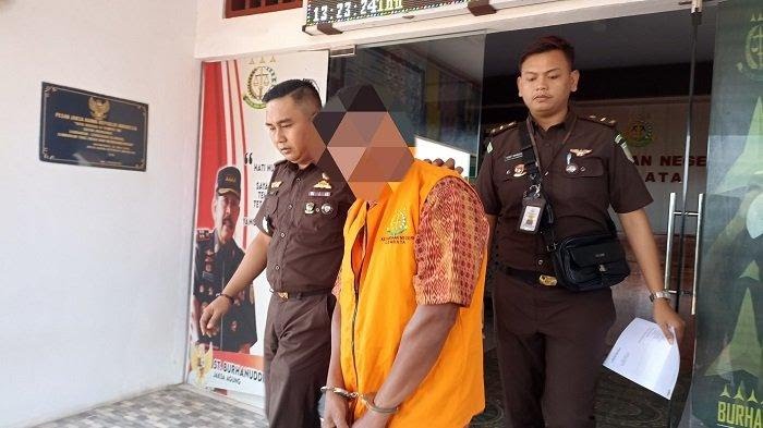 Jaksa Tahan Penjabat Kades dan Bendahara Desa Idalolong ''Makan Uang