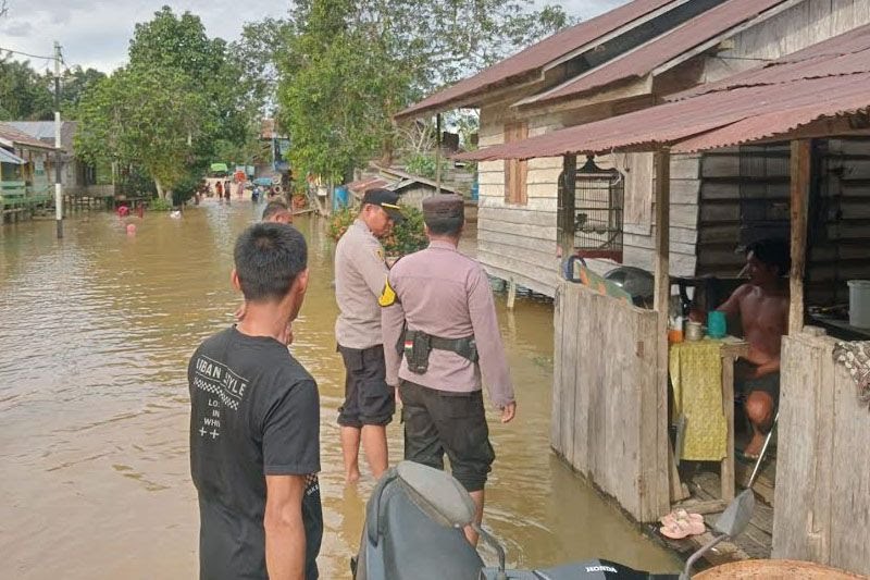 Beberapa desa di Kobar terendam air setinggi 60 cm