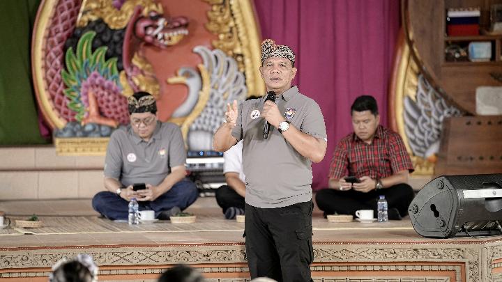 Dirjen Bina Pemdes Tegaskan Pentingnya Desa dalam Pelayanan Publik