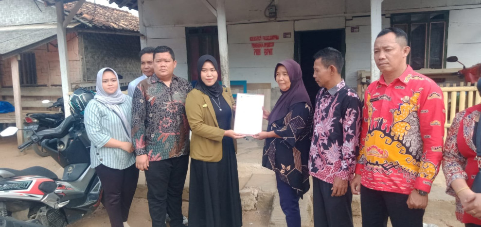Pemerintah Desa Gedung Agung Berikan Bantuan Bedah RTLH