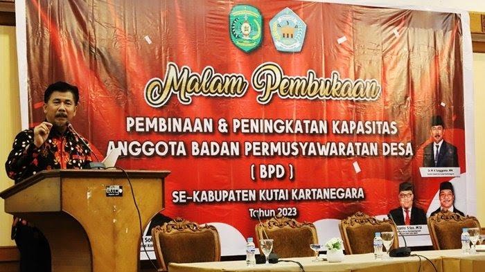 Pembinaan Anggota BPD Se-Kukar, BPD dan Pemerintah Desa Harus Miliki Visi Sama dengan Pemkab