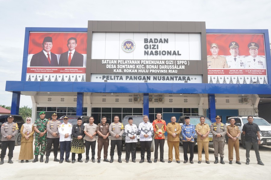 Bupati Hadiri Puncak HUT PGRI Rokan Hulu: Desa Sontang Jadi Simbol Perjuangan Guru