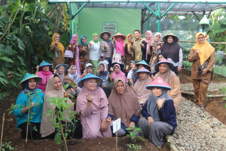 Desa Ciherang Pondok Caringin Lolos Tiga Besar Lomba PHBS Tingkat Jabar