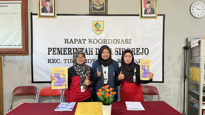 Dorong Branding Desa Global, Mahasiswi Universitas Diponegoro Beri Pelatihan Digital Dictionary