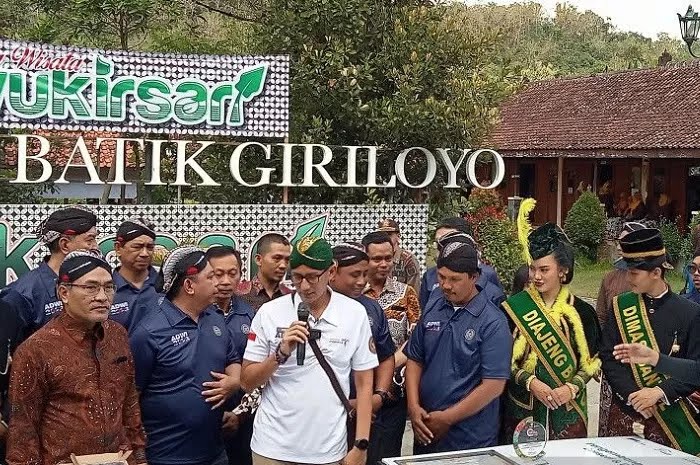 Sandiaga Nobatkan Wukirsari Bantul sebagai Salah Satu Desa Wisata Terbaik