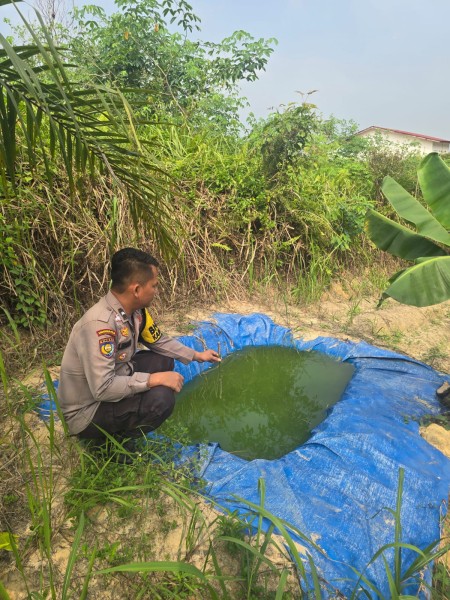 Polsek Minas Dukung Ketahanan Pangan, Kelompok Tani Minas Barat Siapkan Embung untuk Lahan Jagung