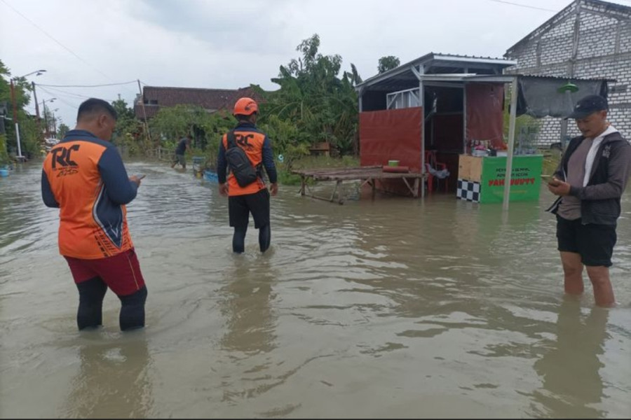 Banjir Luapan Kali Lamong Rendam 12 Desa di Gresik