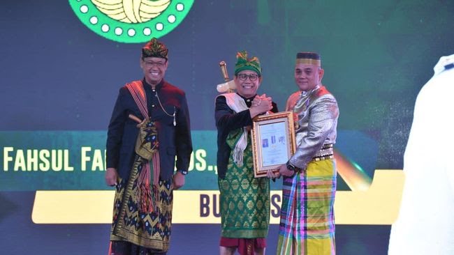Desa Panaikang di Sinjai Raih Penghargaan dari Mendes PDTT