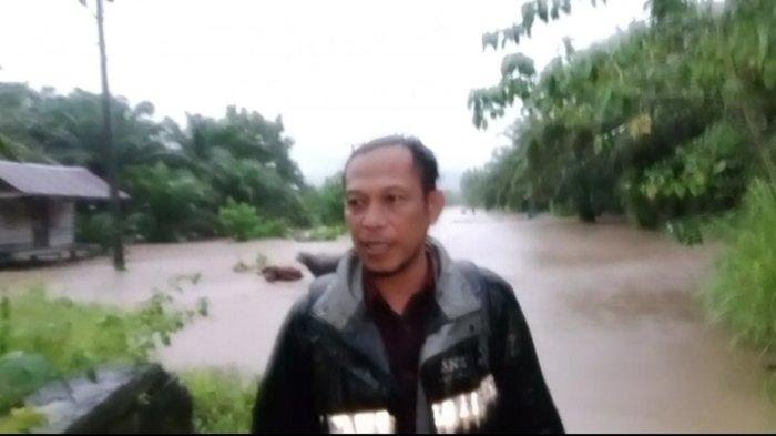 Akibat Hujan Deras Berjam-jam, Desa Sendana Tommo Diterjang Banjir