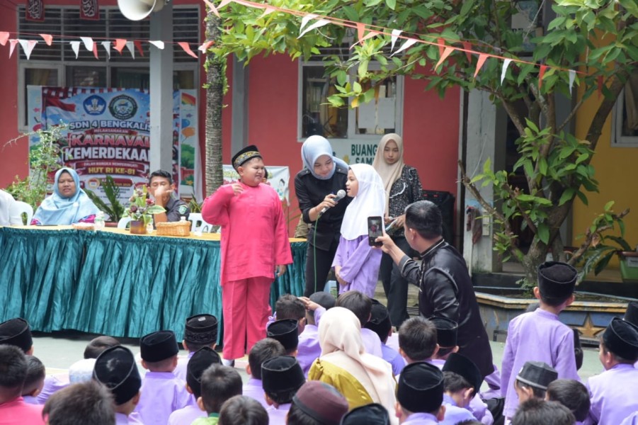 Diskominfotik Sambangi SDN 04 Bengkalis, Edukasi Siswa tentang Bahaya Gadget dan Cyber Bullying