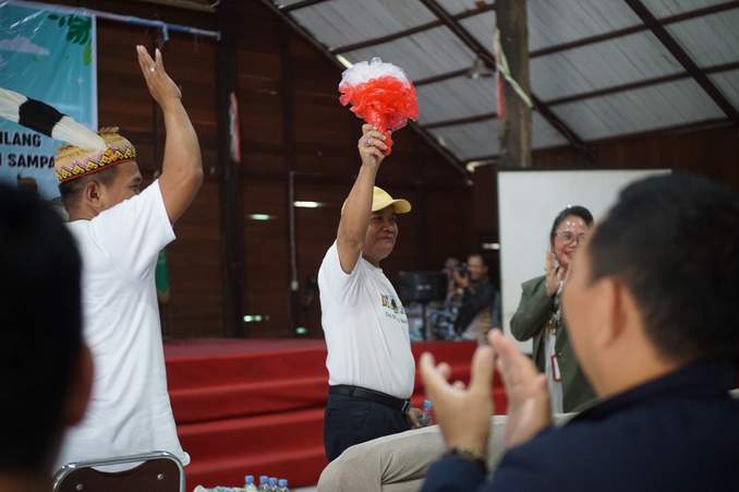 Desa Mandiri Sampah di Ujoh Bilang