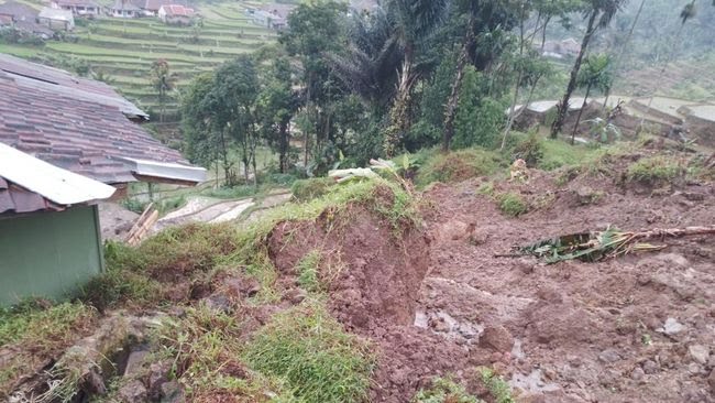 Banjir dan Longsor Melanda Sejumlah Desa di Cianjur