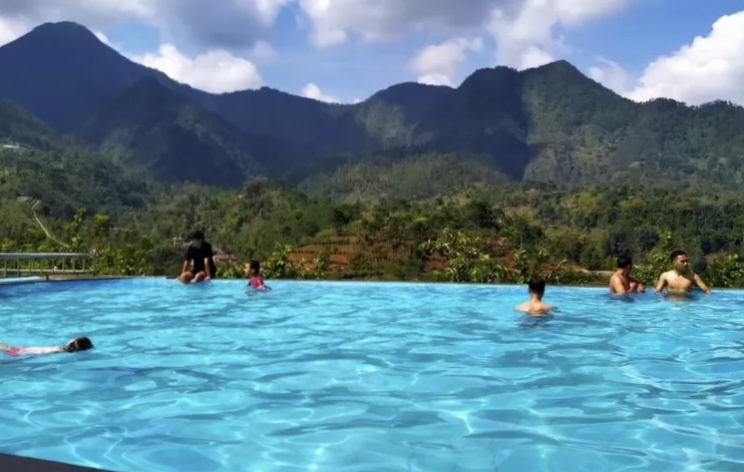 Menikmati Panorama Gunung Lawu Selatan dari Desa Conto Wonogiri
