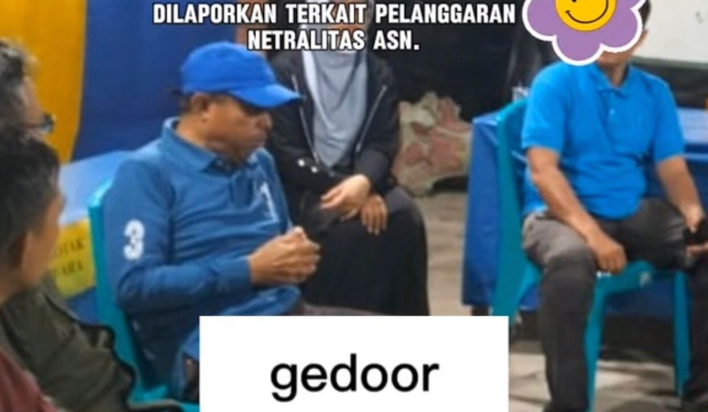 Viral, Camat Tualang Kenakan Baju Bernomor 3 Saat Tinjau TPS H-1 Pencoblosan Pilkada Siak