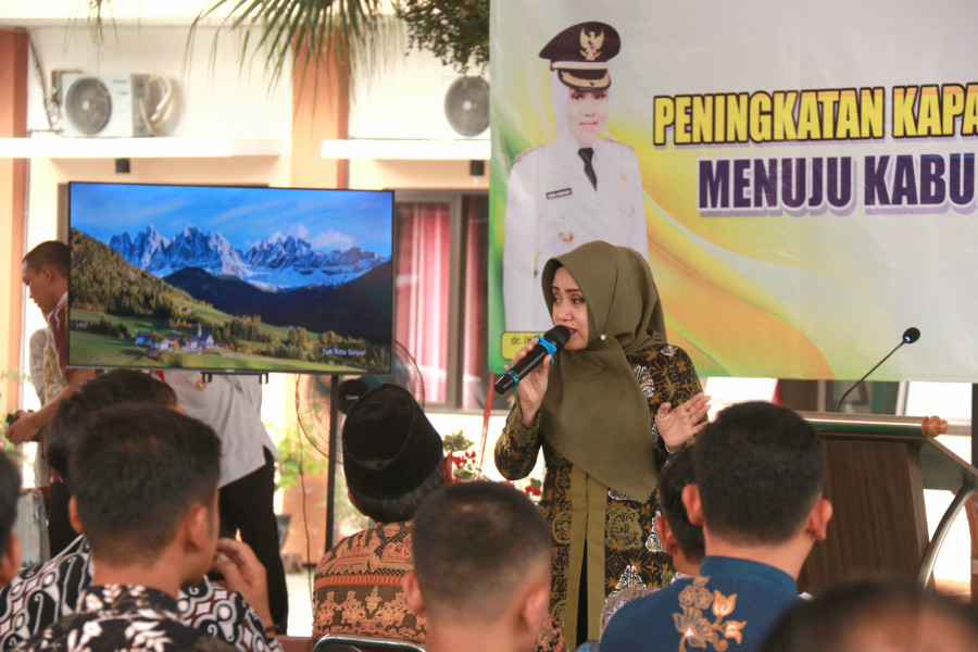 Bupati Mojokerto Beri Pembinaan Gugus Tugas Desa Layak Anak